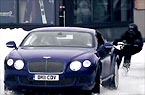 Bentley Continental GT acelera nos Alpes Sui�os. Assista!