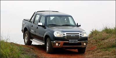 Ford Ranger 2.3 gasolina cabine simples 4x2 custa menos e é voltada para frotistas (Ford/Divulgação) Ford Ranger 2.3 gasolina cabine simples 4x2 custa menos e é voltada para frotistas (Ford/Divulgação)