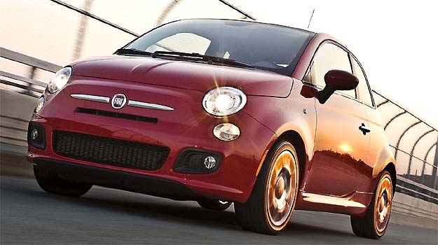Fiat 500 mexicano chegar&aacute; ao mercado brasileiro em cinco vers&otilde;es para atacar em dois segmentos diferentes