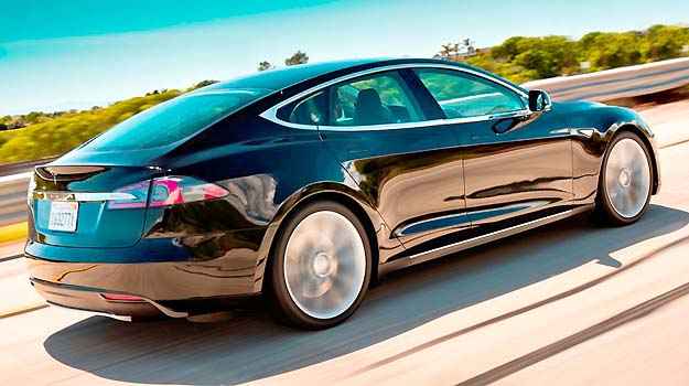O S Alpha acelera até 96km/h em apenas 5,6 segundos e chega aos 200km/h de máxima