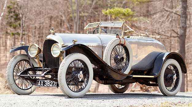 Bentley 3 litros 1921 é o mais antigo da marca e está à venda (Gooding & Company/Divulgação
) Bentley 3 litros 1921 é o mais antigo da marca e está à venda (Gooding & Company/Divulgação
)