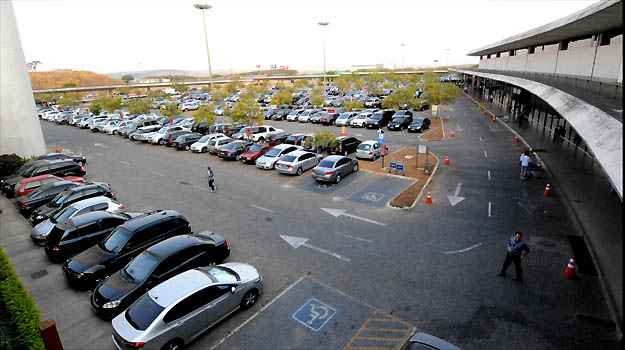 Estacionamento do Aeroporto Internacional de Confins (Beto Novaes/EM/D.A PRESS)