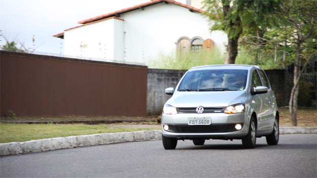 Com as mudan�as, a VW conseguiu reduzir o coeficiente aerodin�mico (Cx) do Fox de 0,35 para 0,33 e a �rea frontal de 2,17m� para 2,16m� (Marlos Ney Vidal/EM/D.A Press)
