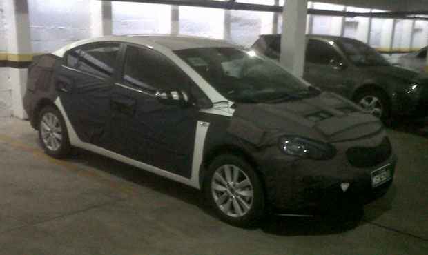 A distância entre-eixos aumentou cinco centímetros, chegando a 2,70 metros  (Boris Feldman/EM)