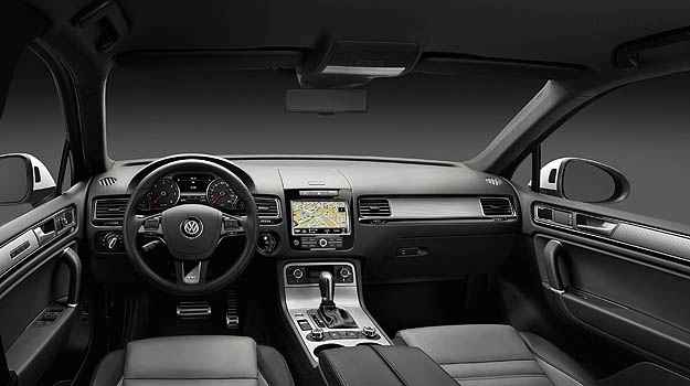 Conforto, segurança e bem-estar com tela no centro do painel (VOLKSWAGEN/DIVULGACAO )