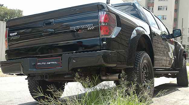 Modelo tem boa altura do solo e reforço na estrutura para encarar off road (Clique e veja mais fotos) (Thiago Ventura/EM/D.A Press)
