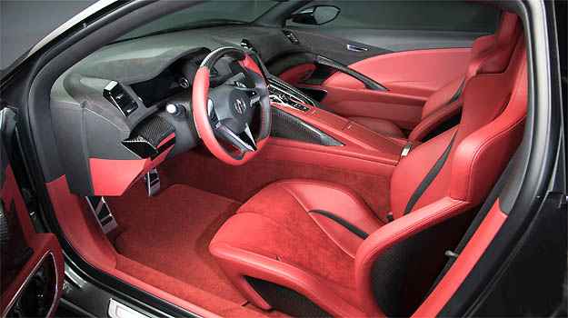 Estilo ousado com linhas incomuns e bonitas por dentro e por fora realçam a esportividade do NSX, que será produzido em breve (Honda/Divulgação) Estilo ousado com linhas incomuns e bonitas por dentro e por fora realçam a esportividade do NSX, que será produzido em breve (Honda/Divulgação)
