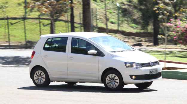 Hatch compacto da marca alemã ganha o moderno motor de três cilindros, que garante bom desempenho (Marlos Ney Vidal/EM/D.A Press) Hatch compacto da marca alemã ganha o moderno motor de três cilindros, que garante bom desempenho (Marlos Ney Vidal/EM/D.A Press)