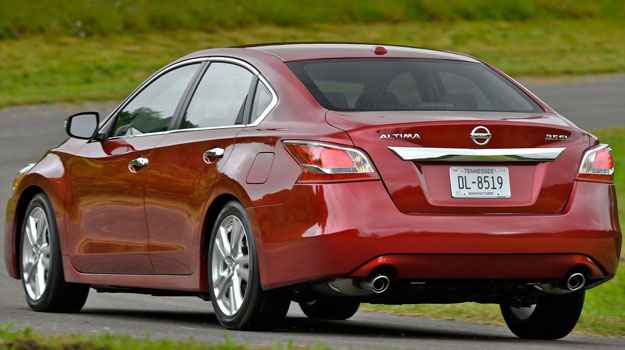 No Brasil, será disponível apenas nas cores branco, preto e prata (Nissan /Divulgação) No Brasil, será disponível apenas nas cores branco, preto e prata (Nissan /Divulgação)