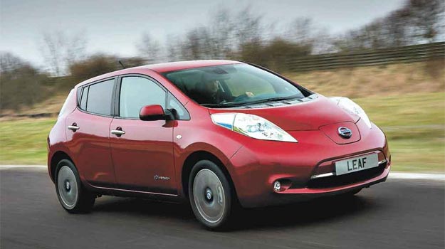 Vendido nos EUA e Japão, o Nissan Leaf é um dos primeiros carros elétricos de produção em massa (Nissan/Divulgação) Vendido nos EUA e Japão, o Nissan Leaf é um dos primeiros carros elétricos de produção em massa (Nissan/Divulgação)