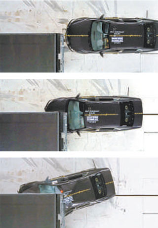 Colisão desastrosa envolvendo metade da dianteira do automóvel, que bateu na traseira do caminhão Vanguard cujo para-choque não conseguiu conter o veículo pequeno (IIHS/DIVULGAÇÃO) Colisão desastrosa envolvendo metade da dianteira do automóvel, que bateu na traseira do caminhão Vanguard cujo para-choque não conseguiu conter o veículo pequeno (IIHS/DIVULGAÇÃO)