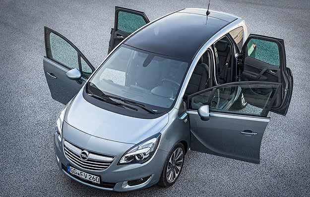 Minivan adota a polêmica porta-suicida (Opel/Divulgação) Minivan adota a polêmica porta-suicida (Opel/Divulgação)