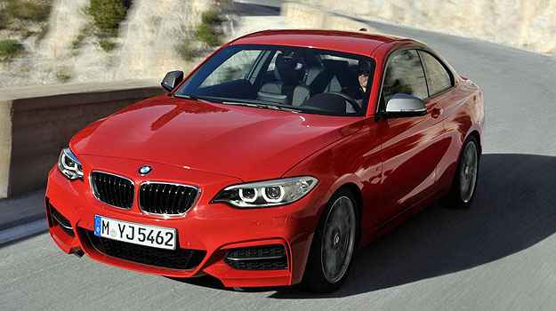 Modelo coupé adotou linhas esportivas no design e traz versão duas portas (BMW/Divulgação) Modelo coupé adotou linhas esportivas no design e traz versão duas portas (BMW/Divulgação)
