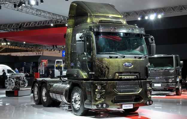 A Ford apresentou o potente Cargo 2042 4x2 (Fenatran/divulgação)