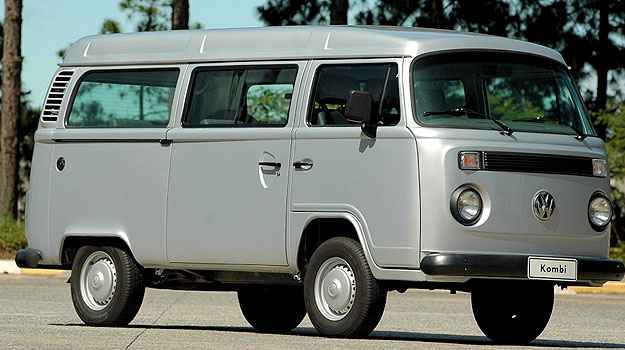 Kombi Série Prata 2005 - somente 200 unidades fabricadas (Volkswagen/Divulgação) Kombi Série Prata 2005 - somente 200 unidades fabricadas (Volkswagen/Divulgação)