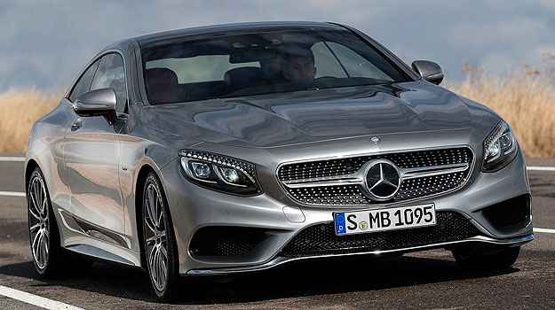 Um dos Mercedes mais bonitos de todos os tempos com rodas aro 20 e cada farol pode ter 47 cristais (Mercedes-Benz/Divulgação) Um dos Mercedes mais bonitos de todos os tempos com rodas aro 20 e cada farol pode ter 47 cristais (Mercedes-Benz/Divulgação)