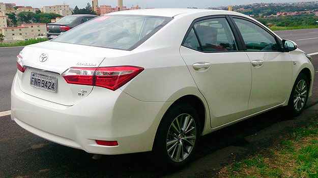 Versão que deverá ser a mais vendida,Corolla XEi custa R$ 79,9 mil (Marcello Oliveira/EM/D.A Press) Versão que deverá ser a mais vendida,Corolla XEi custa R$ 79,9 mil (Marcello Oliveira/EM/D.A Press)