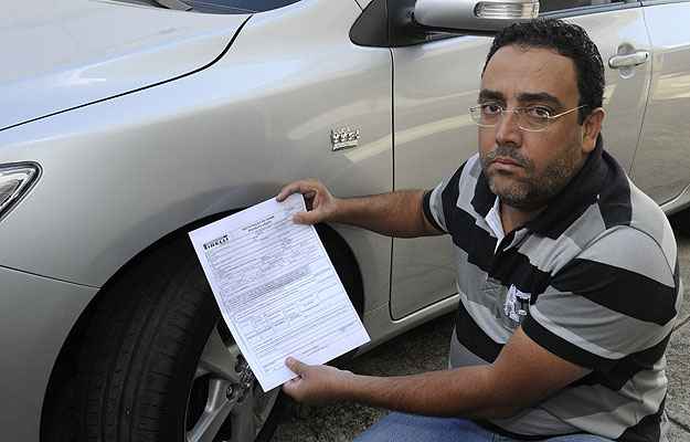 Conforme laudo da Pirelli, os pneus do Corolla de Carlos Amorim não apresentam imperfeições decorrente do processo produtivo
(Jair Amaral/EM/D.A Press) Conforme laudo da Pirelli, os pneus do Corolla de Carlos Amorim não apresentam imperfeições decorrente do processo produtivo
(Jair Amaral/EM/D.A Press)