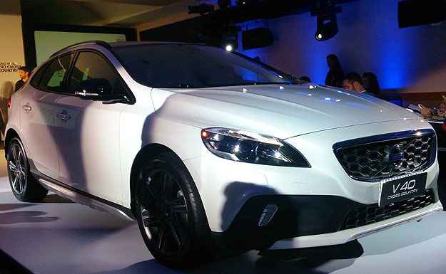 Hatch premium tem rodas de liga-leve 18 Hatch premium tem rodas de liga-leve 18