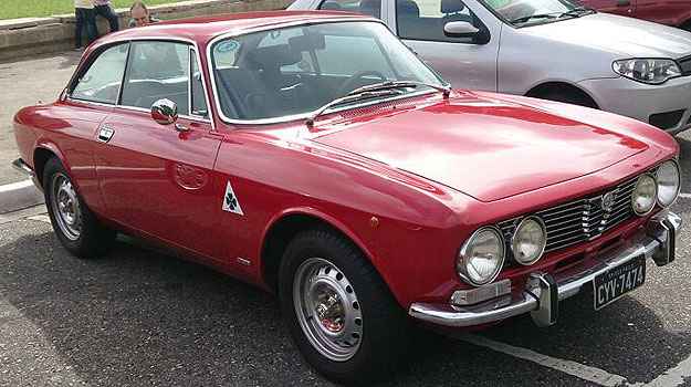Outros modelos da marca também participam da caravana, como essa GTV 1974 (Túlio Silva/Alfa Romeo Clube MG/Divulgação) Outros modelos da marca também participam da caravana, como essa GTV 1974 (Túlio Silva/Alfa Romeo Clube MG/Divulgação)