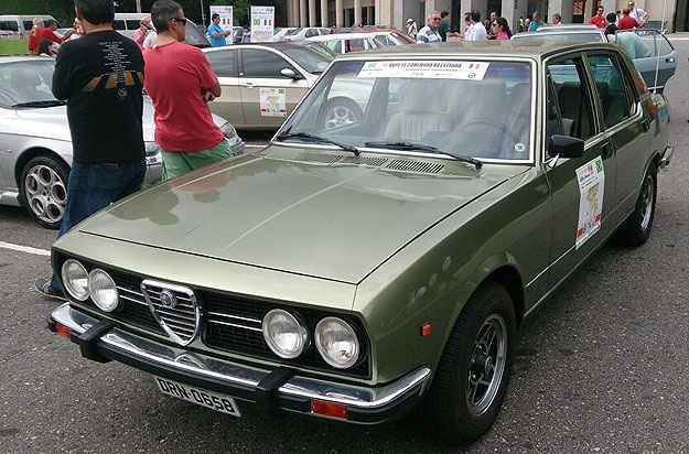 Lançado em 74, sedã oferecia itens raros no mercado nacional da época (Túlio Silva/Alfa Romeo Clube MG/Divulgação) Lançado em 74, sedã oferecia itens raros no mercado nacional da época (Túlio Silva/Alfa Romeo Clube MG/Divulgação)