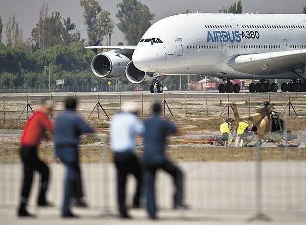 O aeroporto de Guarulhos, em São Paulo, não tem capacidade para receber um Airbus A380 (Martin Bernetti/AFP) O aeroporto de Guarulhos, em São Paulo, não tem capacidade para receber um Airbus A380 (Martin Bernetti/AFP)