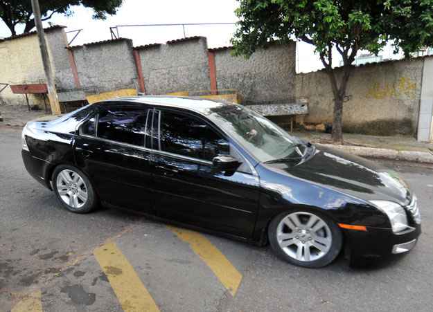 Altura mínima do carro deve ser maior ou igual a 10 centímetros (Alexandre Guzanshe/EM/D.A Press) Altura mínima do carro deve ser maior ou igual a 10 centímetros (Alexandre Guzanshe/EM/D.A Press)