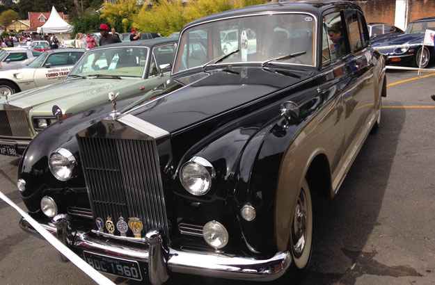 Rolls-Royce Phantom V 1960, pura nobreza britânica (Boris Feldman/EM/D. A Press ) Rolls-Royce Phantom V 1960, pura nobreza britânica (Boris Feldman/EM/D. A Press )