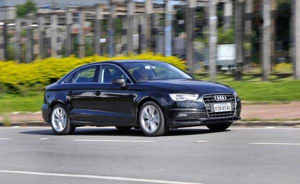 Em comemoração aos 20 anos da marca no Brasil, toda a linha Audi, a exemplo do A3, pode ser financiada sem juros (Juarez Rodriguez/EM/DA PRESS) Em comemoração aos 20 anos da marca no Brasil, toda a linha Audi, a exemplo do A3, pode ser financiada sem juros (Juarez Rodriguez/EM/DA PRESS)