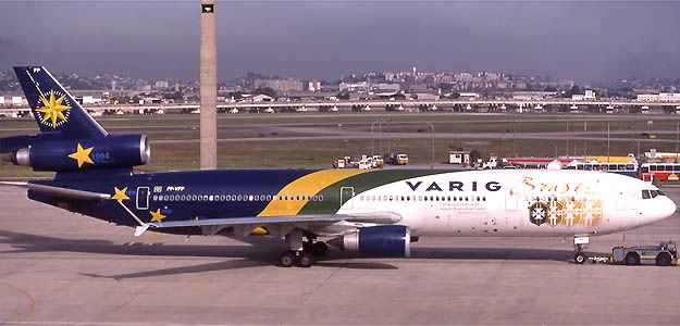 MD11 da Varig que transportou a Seleção em 1998 para a França ((Remi Dallot/Airliners.net/Reprodução)) MD11 da Varig que transportou a Seleção em 1998 para a França ((Remi Dallot/Airliners.net/Reprodução))