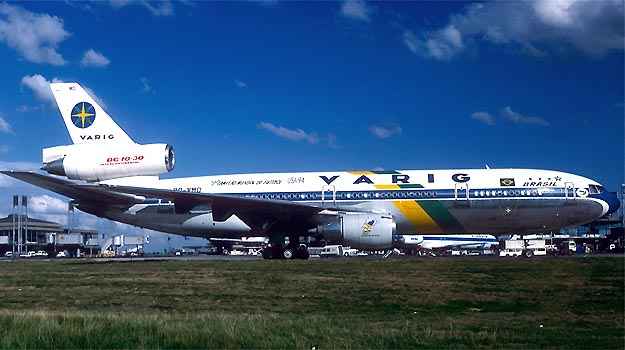 DC10 da Varig trouxe dos Estados Unidos a Seleção Tetracampeã em 1994 ((AalainDurand/Airliners.net/Reprodução)) DC10 da Varig trouxe dos Estados Unidos a Seleção Tetracampeã em 1994 ((AalainDurand/Airliners.net/Reprodução))