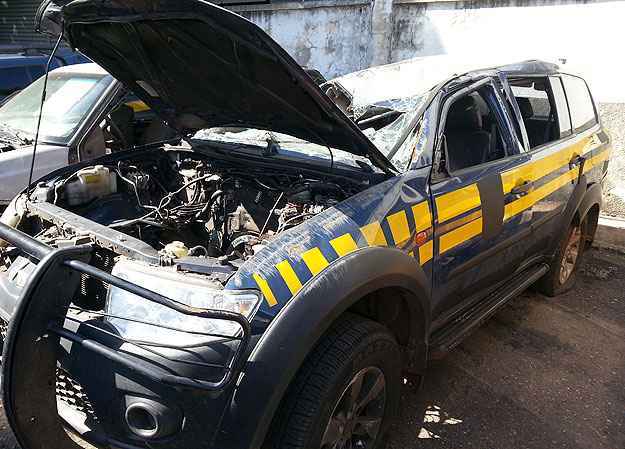 Mesmo batida, Pajero tem o maior valor inicial: R$ 17.500 (Thiago Ventura/EM/D.A Press) Mesmo batida, Pajero tem o maior valor inicial: R$ 17.500 (Thiago Ventura/EM/D.A Press)