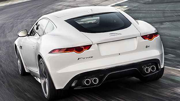 Vista traseira permite notar as linhas musculosas do F-Type (Jaguar/Divulgação) Vista traseira permite notar as linhas musculosas do F-Type (Jaguar/Divulgação)