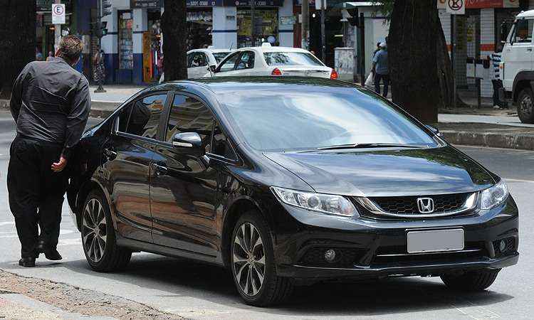 Uber Divulga Lista De Carros Aceitos Nas Categorias X E Black Vrum