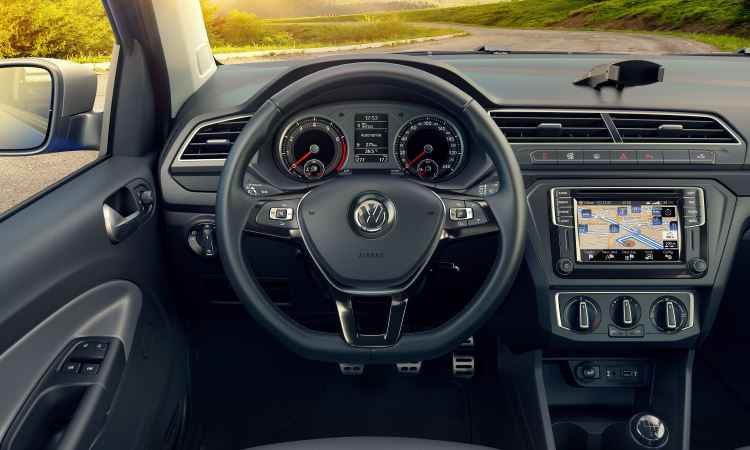 Painel segue a filosofia driver oriented com central multimídia de tamanho variável - Volkswagen/Divulgação