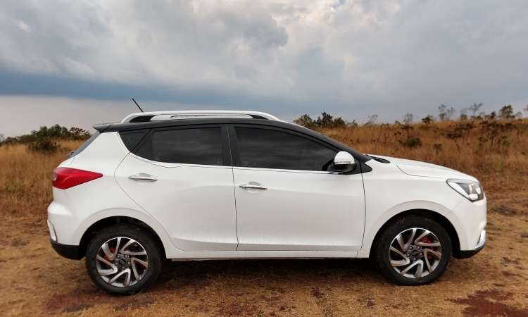 Com câmbio CVT, aventureiro chinês JAC T40 tem desempenho razoável